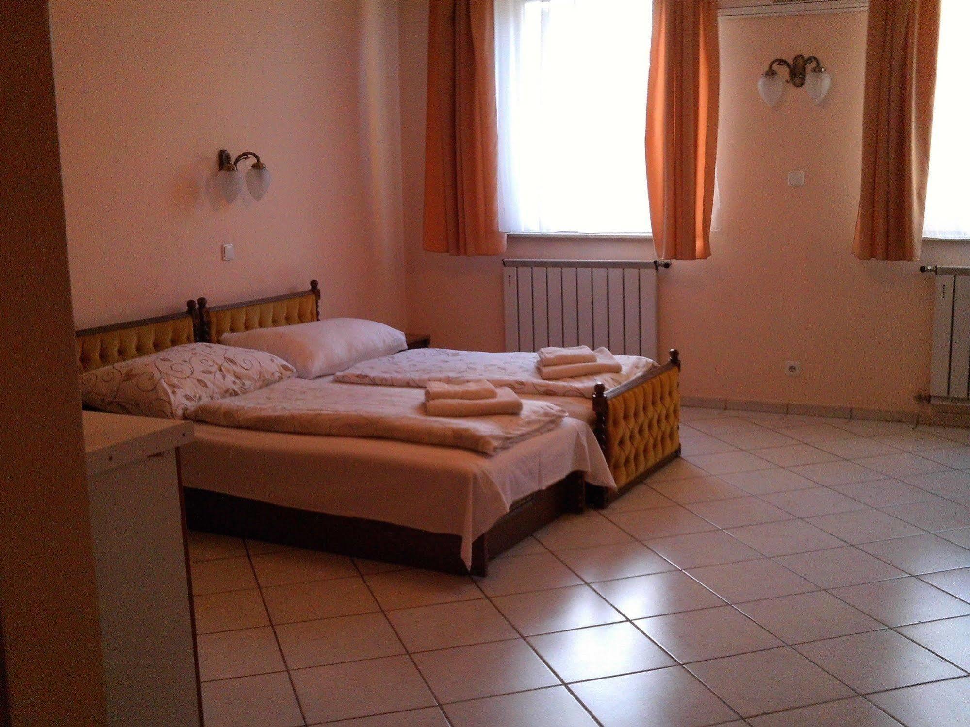 Hotel Happy Apartments Budapest Extérieur photo